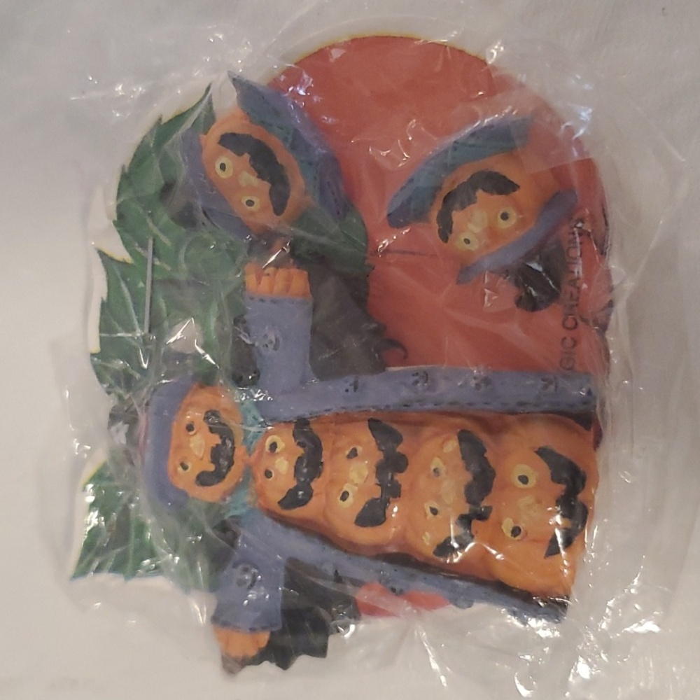 Halloween pin and earrings set